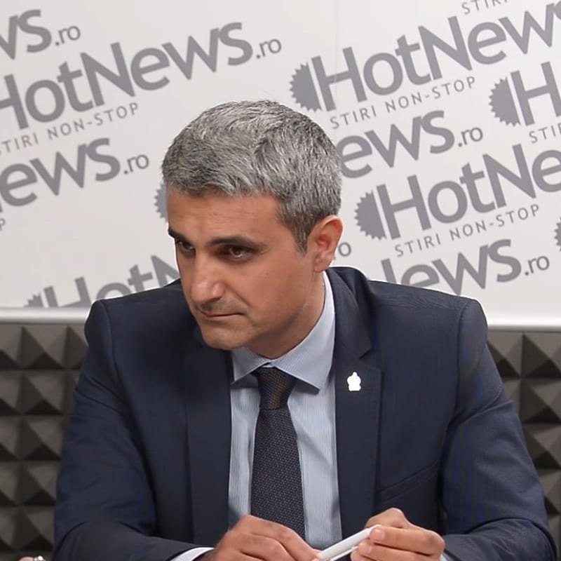 Robert Turcescu